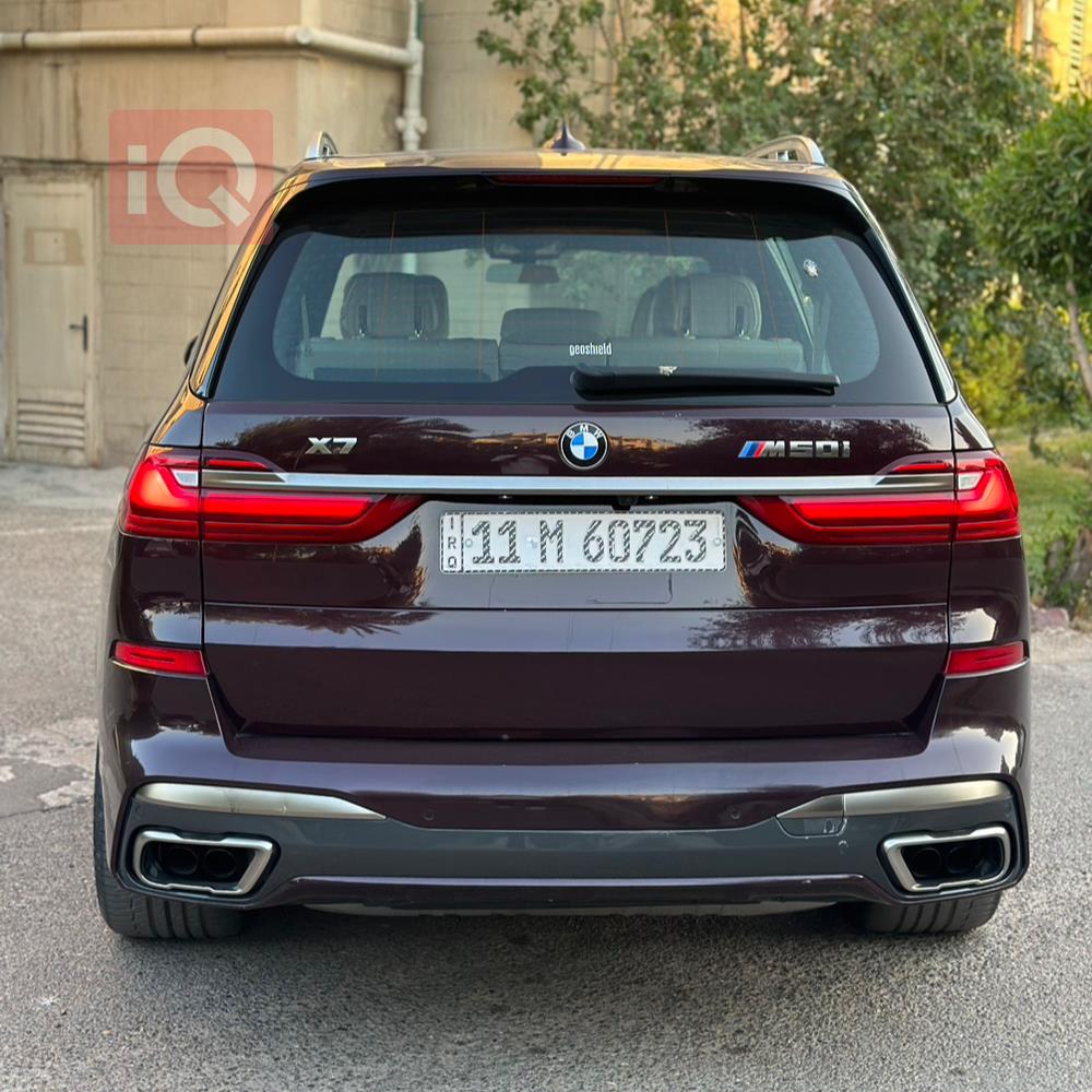 BMW X7